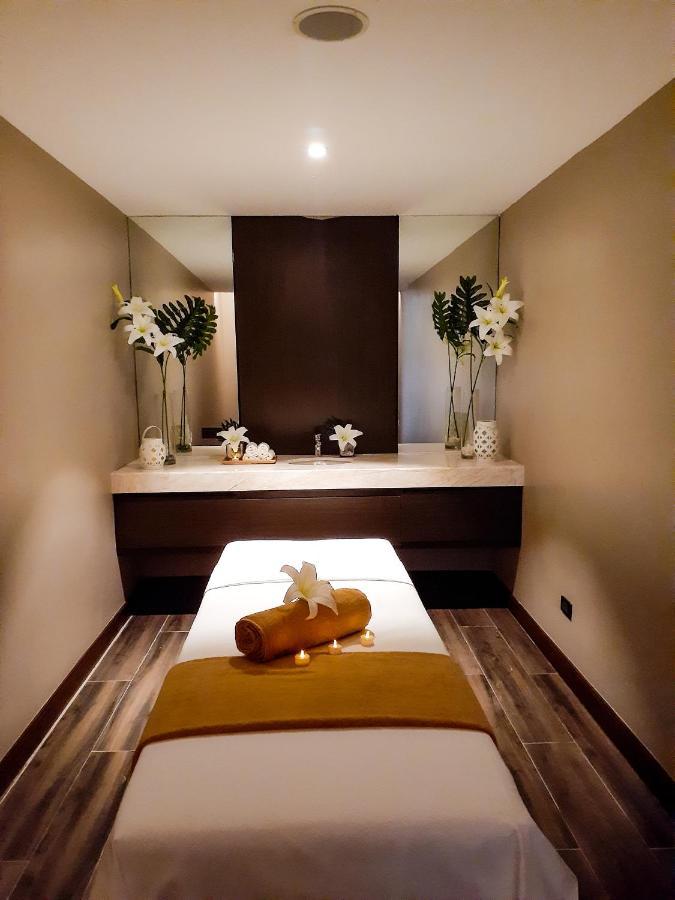 The Excelsior Hotel Las Piñas Eksteriør bilde